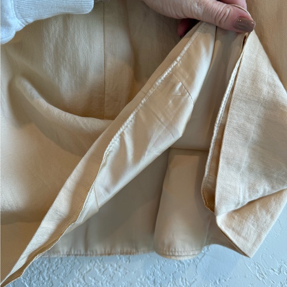 H&M Butter Yellow Sleeveless Mini Dress Size Large - Picture 3 of 3